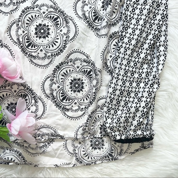 Crown & Ivy Black and White Elephant Print Boho Blouse - Picture 4 of 5